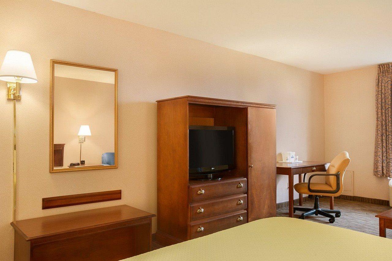 Comfort Inn & Suites Buffalo Airport Zewnętrze zdjęcie
