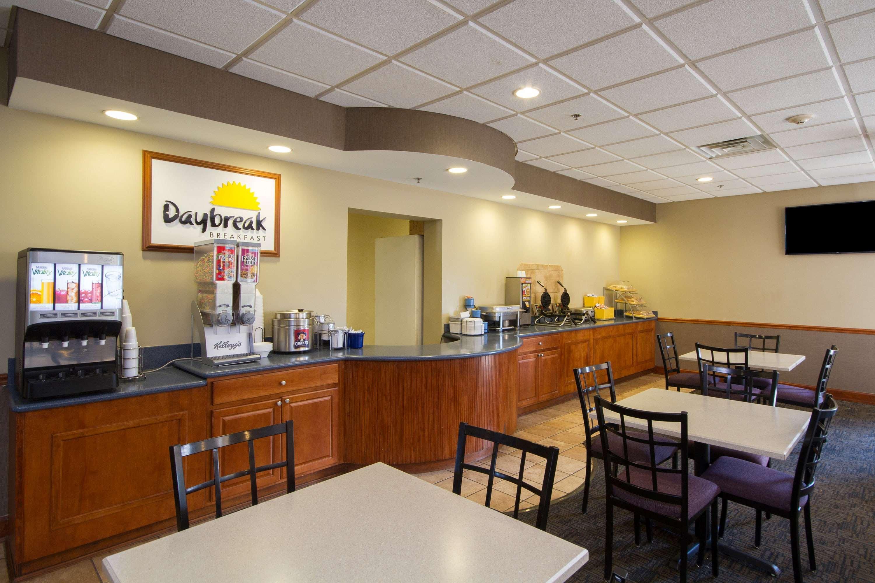 Comfort Inn & Suites Buffalo Airport Zewnętrze zdjęcie
