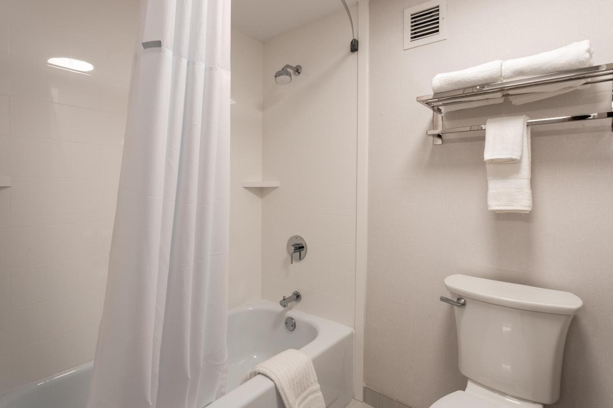 Comfort Inn & Suites Buffalo Airport Zewnętrze zdjęcie